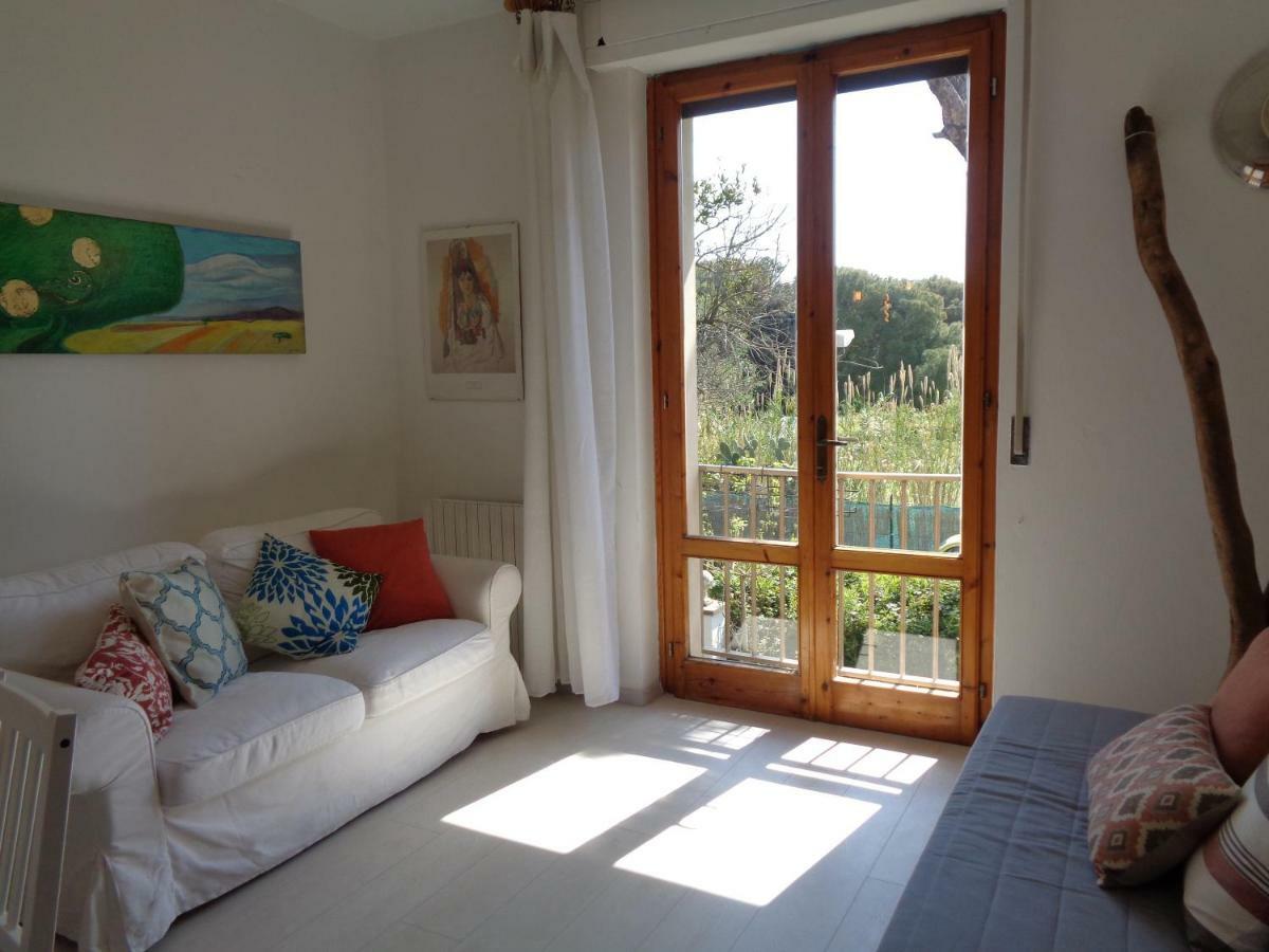 La Casa Di Nina Quercianella Exterior foto